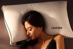 وسائد ريش الفندق مع ملصق مطرز